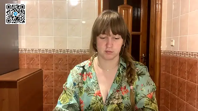 MaroonMoon  online show from 11/26/25, 08:43