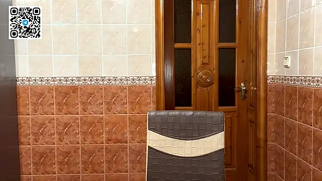 MaroonMoon  online show from 02/25/26, 08:51