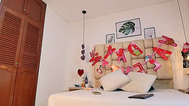 elizawiliamst online show from 09/18/25, 12:40