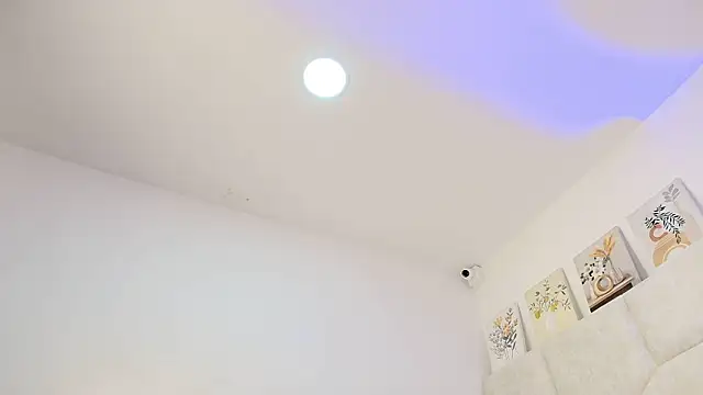 elizawiliamst online show from 04/20/26, 06:20