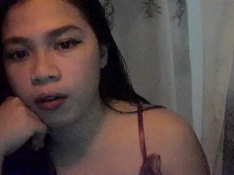 Snapshot of Zachariah_05 chatting on 10/27/25, 01:20 Zachariah 05 online show from 10/27/25, 01:20