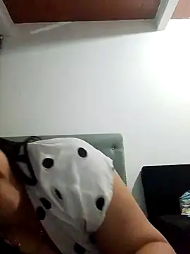 Snapshot of tiffany_Johnson1 chatting on 09/28/25, 03:56 tiffany Johnson1 online show from 09/28/25, 03:56