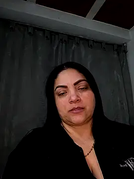 Snapshot of tiffany_Johnson1 chatting on 10/02/25, 01:34 tiffany Johnson1 online show from 10/02/25, 01:34