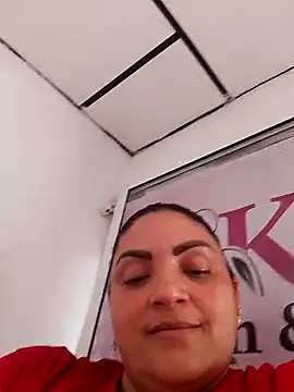 Snapshot of tiffany_Johnson1 chatting on 10/28/25, 07:05 tiffany Johnson1 online show from 10/28/25, 07:05