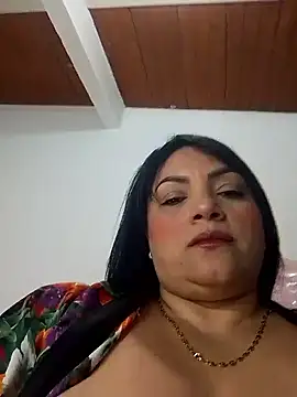Snapshot of tiffany_Johnson1 chatting on 05/13/26, 10:27 tiffany Johnson1 online show from 05/13/26, 10:27