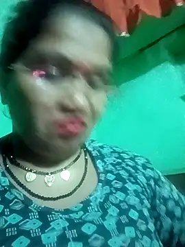 Manavi x online show from 10/04/25, 09:24