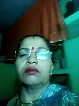 Manavi x online show from 10/10/25, 10:42
