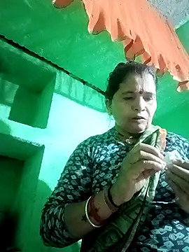 Manavi x online show from 11/26/25, 02:40