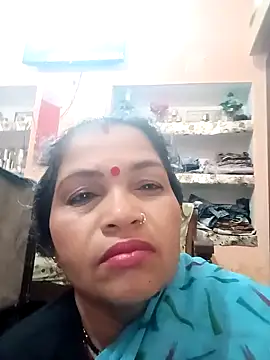 Manavi x online show from 02/04/26, 10:04