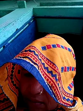 Manavi x online show from 04/05/26, 12:24