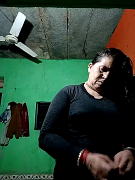 Manavi x online show from 05/11/26, 02:45