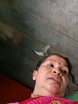 Manavi x online show from 06/08/26, 08:37