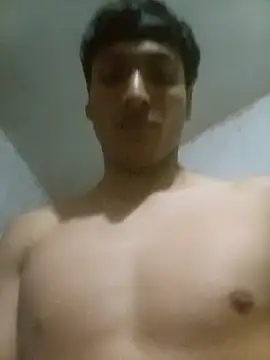 Snapshot of Bebicho14 chatting on 11/16/25, 05:24 Bebicho14 online show from 11/16/25, 05:24