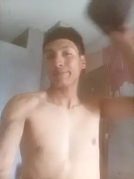 Snapshot of Bebicho14 chatting on 01/15/26, 06:00 Bebicho14 online show from 01/15/26, 06:00