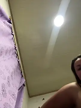 Snapshot of camila-titis chatting on 05/10/26, 01:44 camila-titis online show from 05/10/26, 01:44