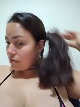 Snapshot of camila-titis chatting on 05/21/26, 03:13 camila-titis online show from 05/21/26, 03:13