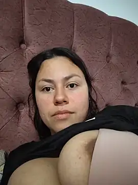 Snapshot of camila-titis chatting on 06/01/26, 03:41 camila-titis online show from 06/01/26, 03:41