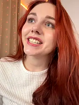 Snapshot of PollyVinice chatting on 09/11/25, 11:32 PollyVinice online show from 09/11/25, 11:32