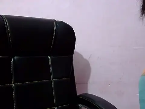 Snapshot of Rooshami_hot01 chatting on 09/13/25, 05:24 Rooshami hot01 online show from 09/13/25, 05:24