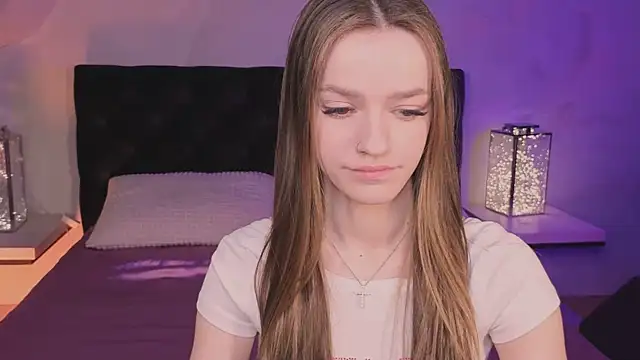 E l i z e  online show from 04/21/26, 05:25