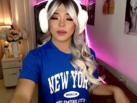 Heaven Cock online show from 11/23/25, 09:09