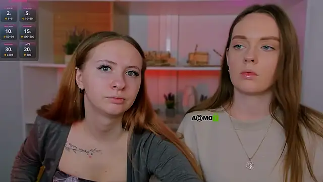 Snapshot of mila_glow1 chatting on 10/13/25, 08:47 mila glow1 online show from 10/13/25, 08:47