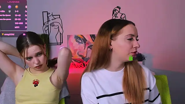 Snapshot of mila_glow1 chatting on 10/17/25, 07:27 mila glow1 online show from 10/17/25, 07:27