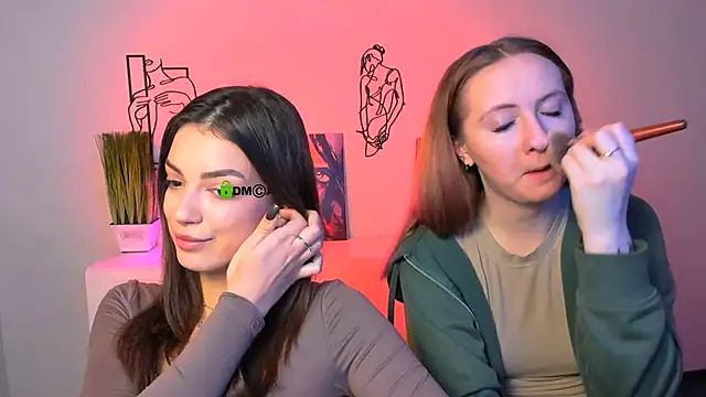 Snapshot of mila_glow1 chatting on 11/04/25, 06:01 mila glow1 online show from 11/04/25, 06:01