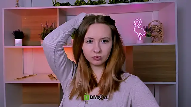 Snapshot of mila_glow1 chatting on 11/11/25, 12:27 mila glow1 online show from 11/11/25, 12:27