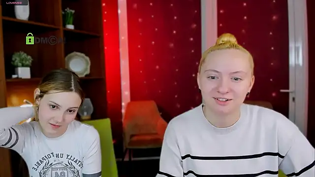 Snapshot of mila_glow1 chatting on 12/22/25, 05:59 mila glow1 online show from 12/22/25, 05:59