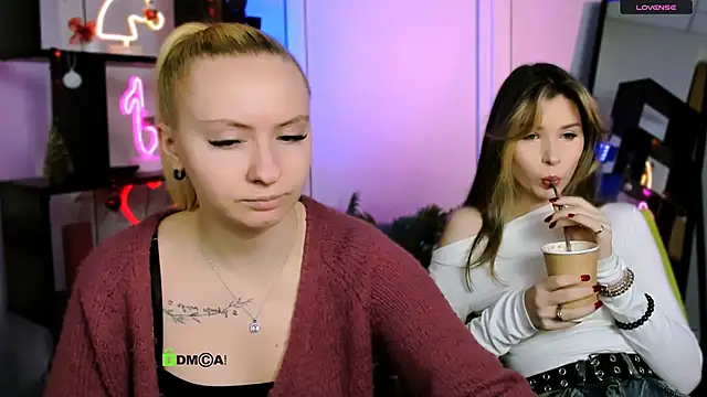 Snapshot of mila_glow1 chatting on 01/11/26, 07:19 mila glow1 online show from 01/11/26, 07:19