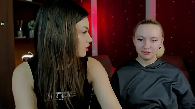 Snapshot of mila_glow1 chatting on 02/04/26, 06:19 mila glow1 online show from 02/04/26, 06:19