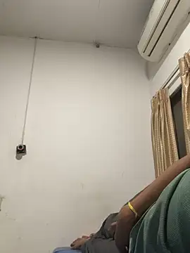 Snapshot of 1995Pk chatting on 10/20/25, 07:03 1995Pk online show from 10/20/25, 07:03