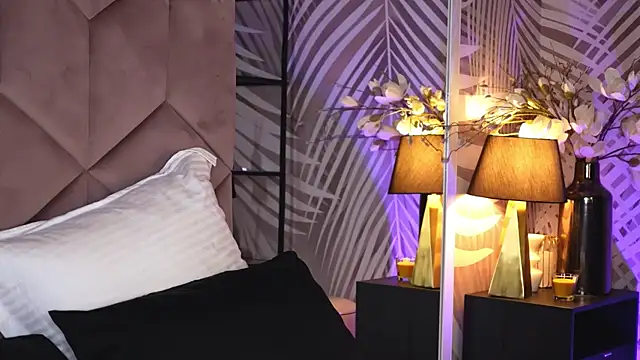 EvaRhea online show from 11/24/25, 04:01