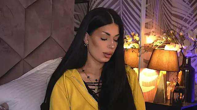 EvaRhea online show from 02/03/26, 04:32