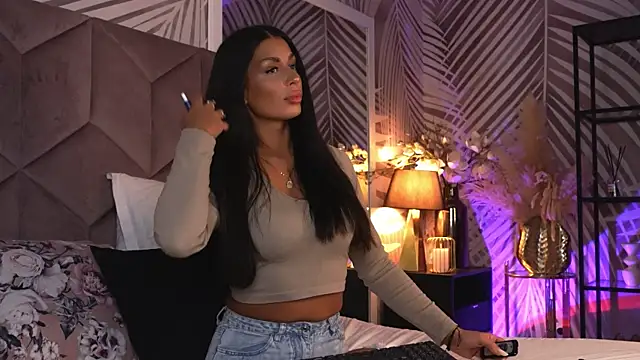 EvaRhea online show from 04/21/26, 03:13