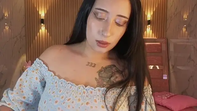 m eris s online show from 12/17/25, 01:17