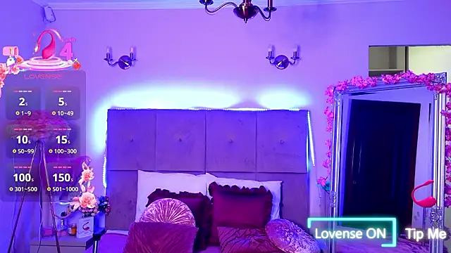 Nicole Bond online show from 03/06/26, 03:58