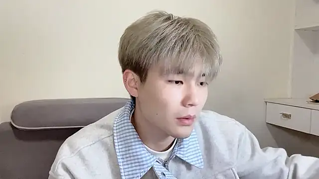 xiaoyang5200 online show from 01/19/26, 04:22