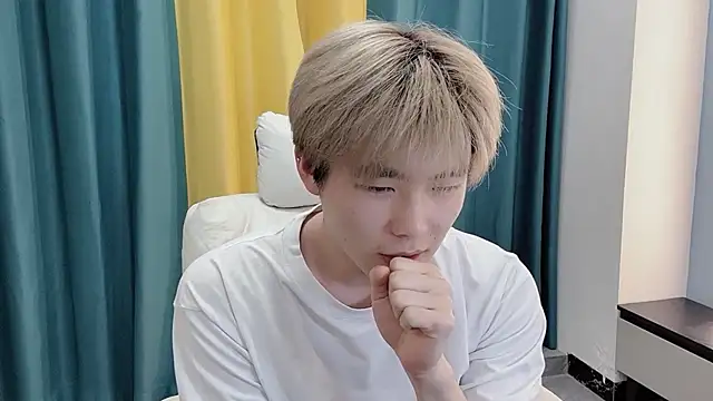 xiaoyang5200 online show from 03/10/26, 02:44