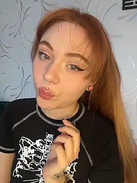 LunaMillie online show from 03/16/26, 11:36