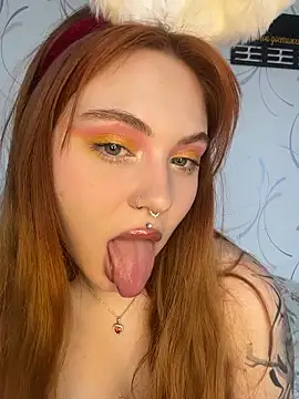 LunaMillie online show from 04/03/26, 11:52