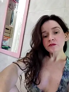 Snapshot of _anita_rojas chatting on 03/31/26, 02:39 anita rojas online show from 03/31/26, 02:39
