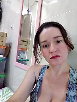 Snapshot of _anita_rojas chatting on 04/19/26, 02:16 anita rojas online show from 04/19/26, 02:16