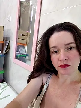 Snapshot of _anita_rojas chatting on 05/09/26, 02:33 anita rojas online show from 05/09/26, 02:33
