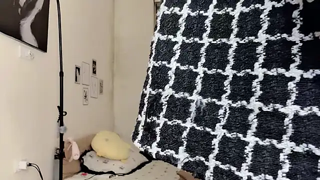 MaiLiiil online show from 01/11/26, 02:55