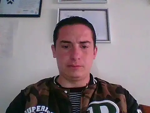 Snapshot of mickseb89 chatting on 09/29/25, 04:34 mickseb89 online show from 09/29/25, 04:34