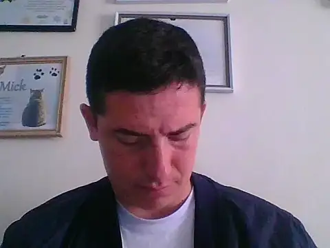 Snapshot of mickseb89 chatting on 03/06/26, 02:57 mickseb89 online show from 03/06/26, 02:57