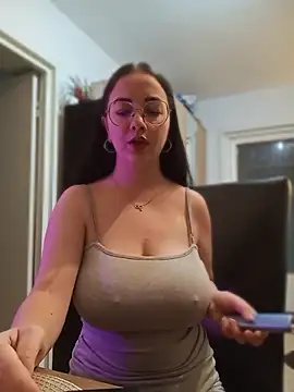 IvyClouds online show from 06/25/26, 10:09