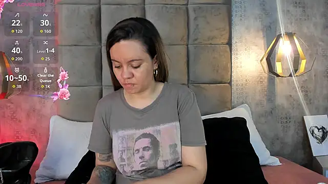 Sky Junne online show from 02/03/26, 06:57